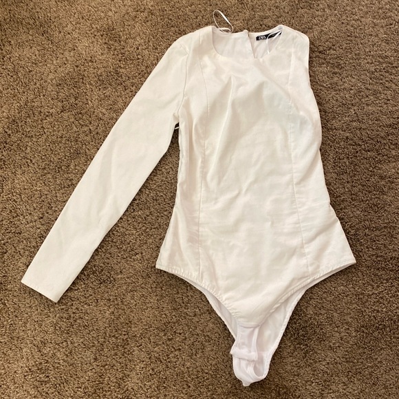 Zara | Asymmetrical Open-Back Bodysuit - Picture 3 of 13